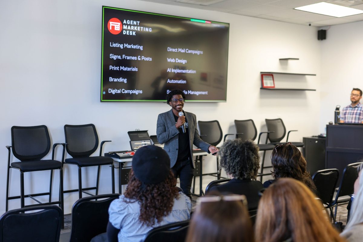 Agent Marketing Desk services presentation